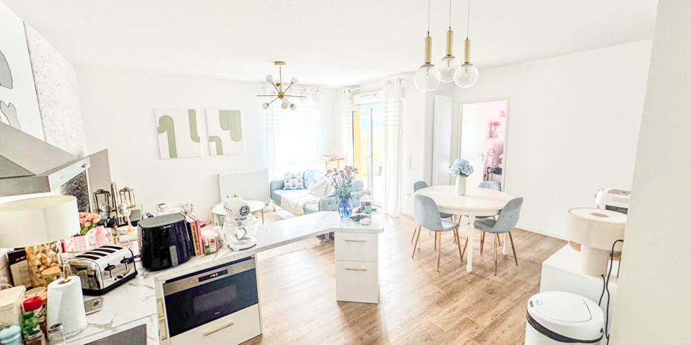 appartement à ST PIERRE DU MONT (40280)